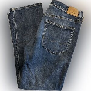 AE men’s relaxed straight jeans